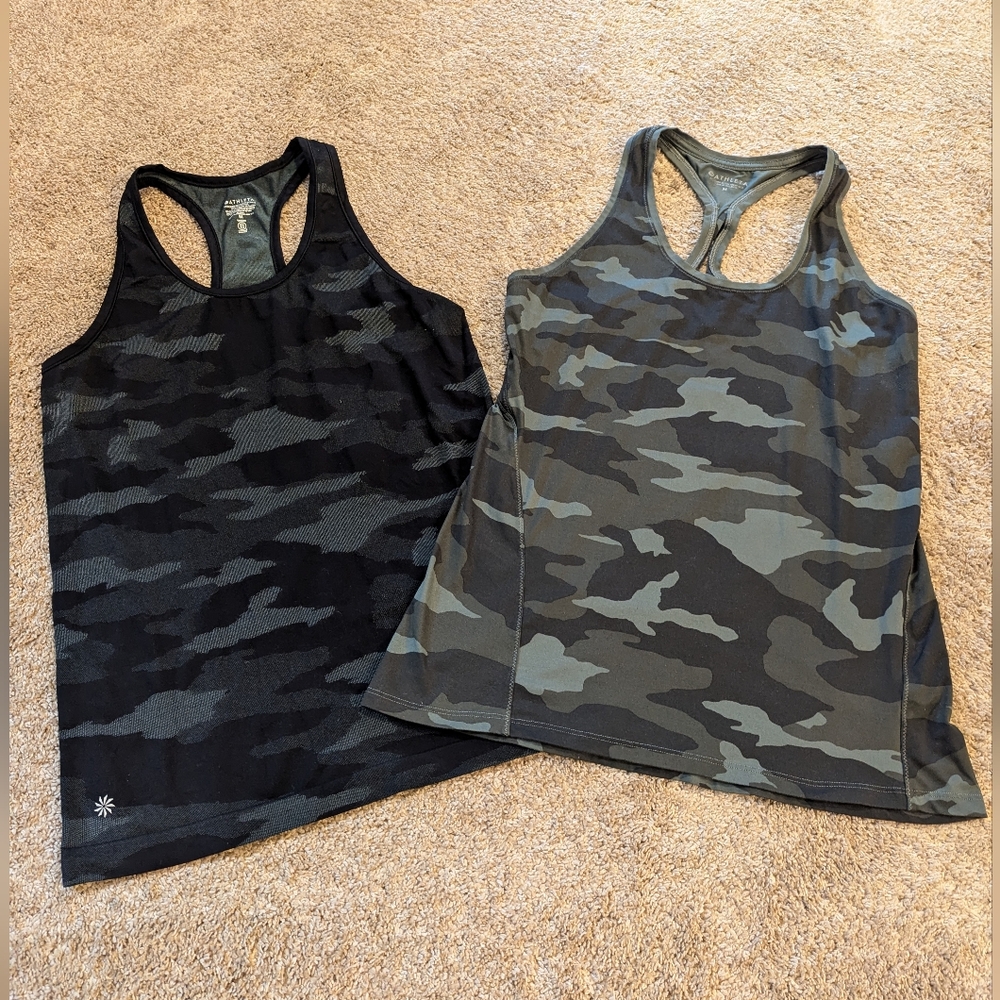 Lot of two Athleta camo workout tanks Size Medium